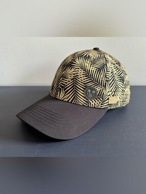 Alter Ego Trotter Splash Royal Print Running Hat Black & Yellow Palm Trees EUC